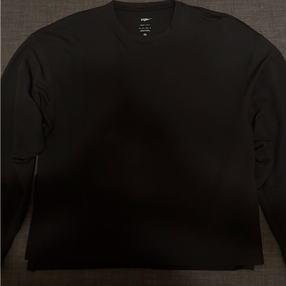 Nike oversized black pullover 
Size: XS
